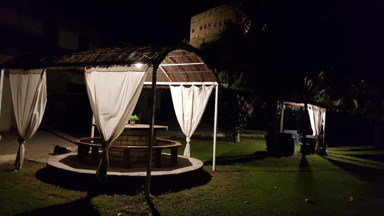 Val D'Orcia Deluxe 2, Raffinata Casa Immersa Nel Verde Con Wifi, Giardino E Parcheggio مونتالشينو المظهر الخارجي الصورة